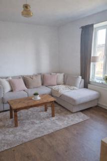 Apartment building - 5