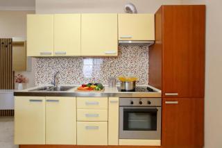 Vlora Sunset Apartment - Happy Rentals - 6