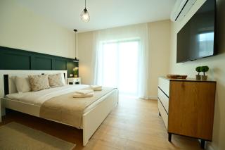 FLH - The Lake Home - Apt 20 - 5