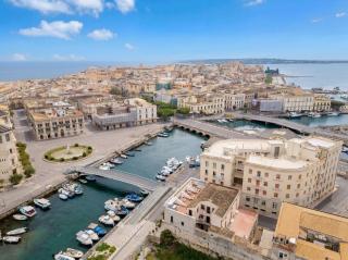 La Finestra sul Mare di Ortigia Suite Luxury - 8