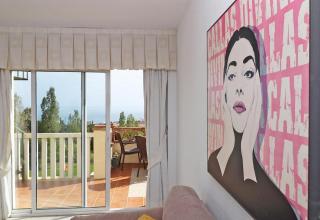 Rooftop Paradise Apartment - 6