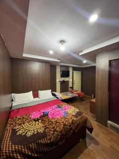 Ooty Rooms and Cottages - 9