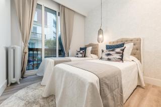 Luxury and Design in front of Parque del Retiro - 3