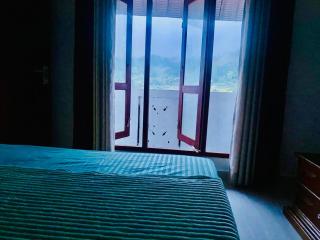 Sapphire rail ridge Ella - 5