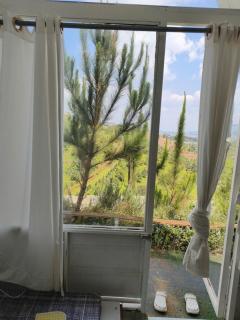 nhà đồi bên suối - 2