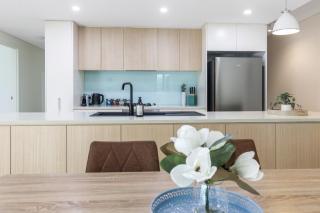 Waterfront Palms Suite 3 Bed, Central Location - 1