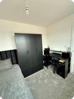 Single room in Tamworth - 4