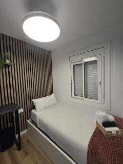 Private Rooms Easy Access to Airport & City Center - 8