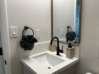 Spacious 5BR Vegas Bungalow with Game Room - 2