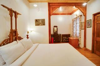 Shlok's HomeStay - 4