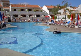 Las Americas beach apartment - 2