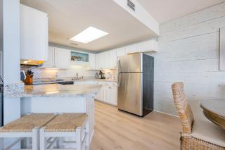 Phoenix X 1202 condo - 6