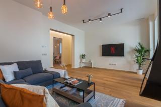 StayEasy Smart Home with 3 Bedrooms, 2 Baths - City Center - 1