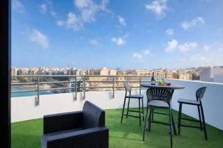 Seafront Penthouse paradise Views of Balluta Bay - St. Julianʼs - 7