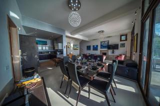 Villa Pantheon with Private Pool & Jacuzzi - 2