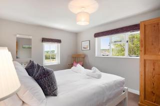 4 Bed in St. Brides oc-o30488 - 1