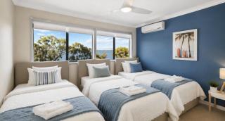 Waterfront Escape with Sunset Views & Kayaks - 1