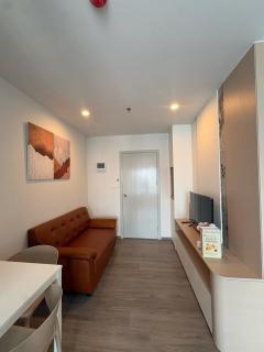 King bed and Pool - 0