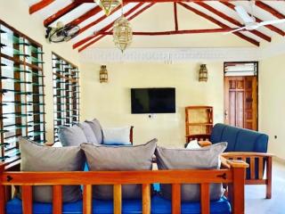 Marsha beachfront stay - 4