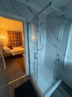 Central Bar Guesthouse - Cushendall - 7