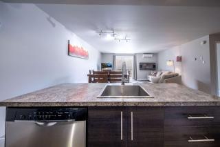 Modern Condo with Pool - Le Rendez-Vous - 4