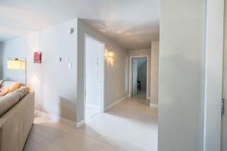 Modern Condo with Pool - Le Rendez-Vous - 2