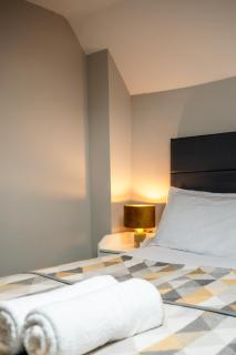 Gorgeous 2 Bedroom Home in Cirencester - 8