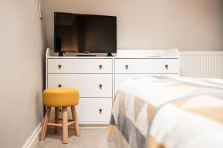 Gorgeous 2 Bedroom Home in Cirencester - 6