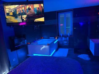 Maison cocooning , avec double jacuzzi et piscine - 7