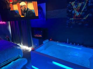 Maison cocooning , avec double jacuzzi et piscine - 9