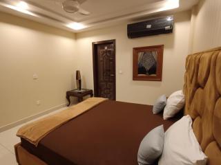 Modern Elite stays in Bahria Town Lahore - 8