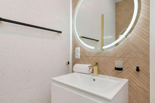 Old Town Panorama Apartment by Noclegi Renters - 6