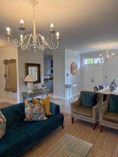 3 Bed Lakeview at Lermitage - 4