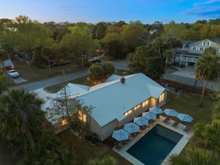 The Striped Palm Estate - 4