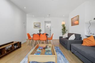 Central London Living Modern 2 Bed Barbican Flat with Cinema - 7