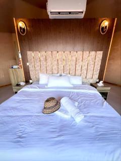 Wadi Rum Rock Camp - 6