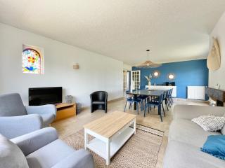 Grande maison familiale 12 pers avec jardin, proche plage Ste Anne - 1