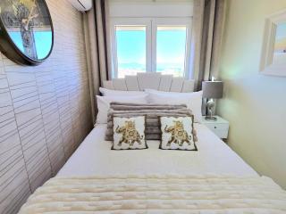 The Eighth Horizon – Skyview Prestige Residence - 1
