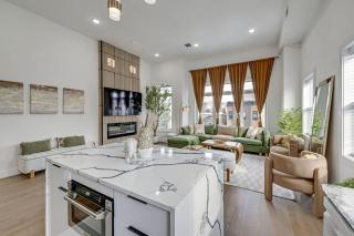 Luxury Compound NYC MetLife Rooftop Views - 3