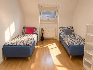 Calm modern Living - 1