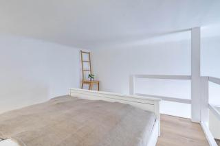 Cityscape Budget Csanyi Charm Studio - 8