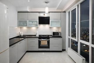 Central Vibe Panoramic 2-Bedroom 2 - 1