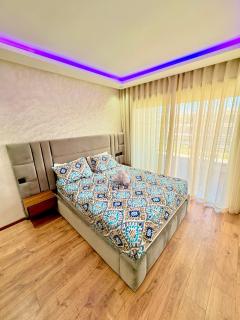 Appartement moderne vue piscine avec parking & WiFi - 2