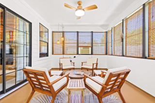 The Peaceful Sound - Near Beach & Dining - 8