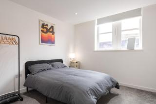 Thornhill House by Guestz - 1