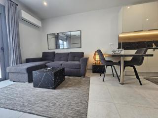 Elisia City Apartment - 5