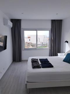 Sea Breeze Suites - 7