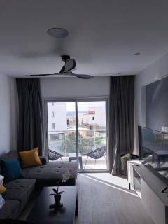 Sea Breeze Suites - 5