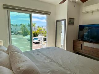 Relaxing 3BR Vacation Home w Pool, BBQ, King Suite Near Beach Nuevo Vallarta - 5