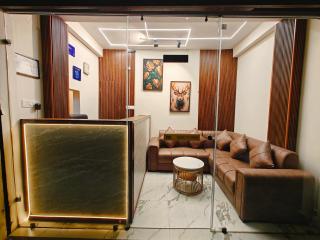 Frosty Woods Homestay - Shimla - 8